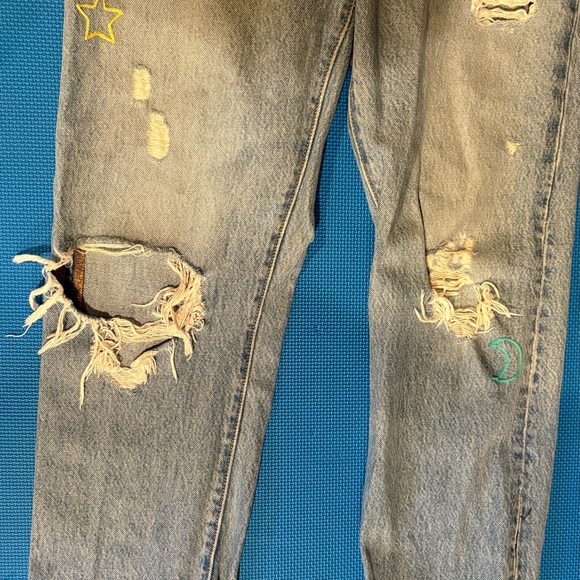 Levi's Premium 501 Distressed Embroidered Jeans - Picture 3 of 8